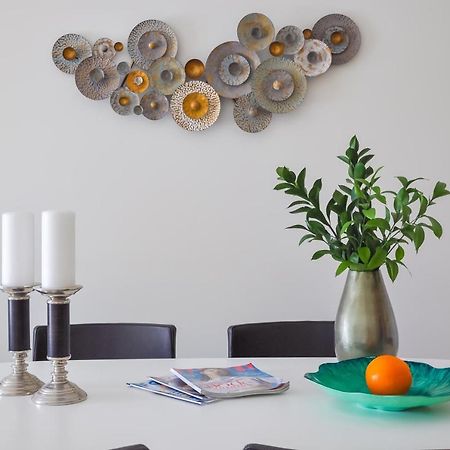 Lovelystay - 2Br Modern, Pool Access, Close To Marina & Beach Куартейра Екстер'єр фото