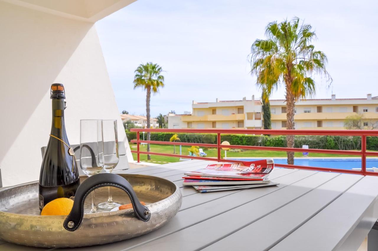 Lovelystay - 2Br Modern, Pool Access, Close To Marina & Beach Куартейра Екстер'єр фото
